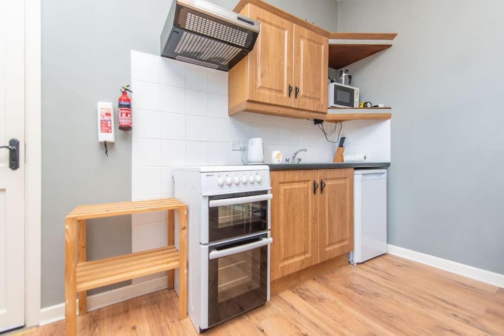 Clonbur House - Studio Village Apartment Galway Extérieur photo