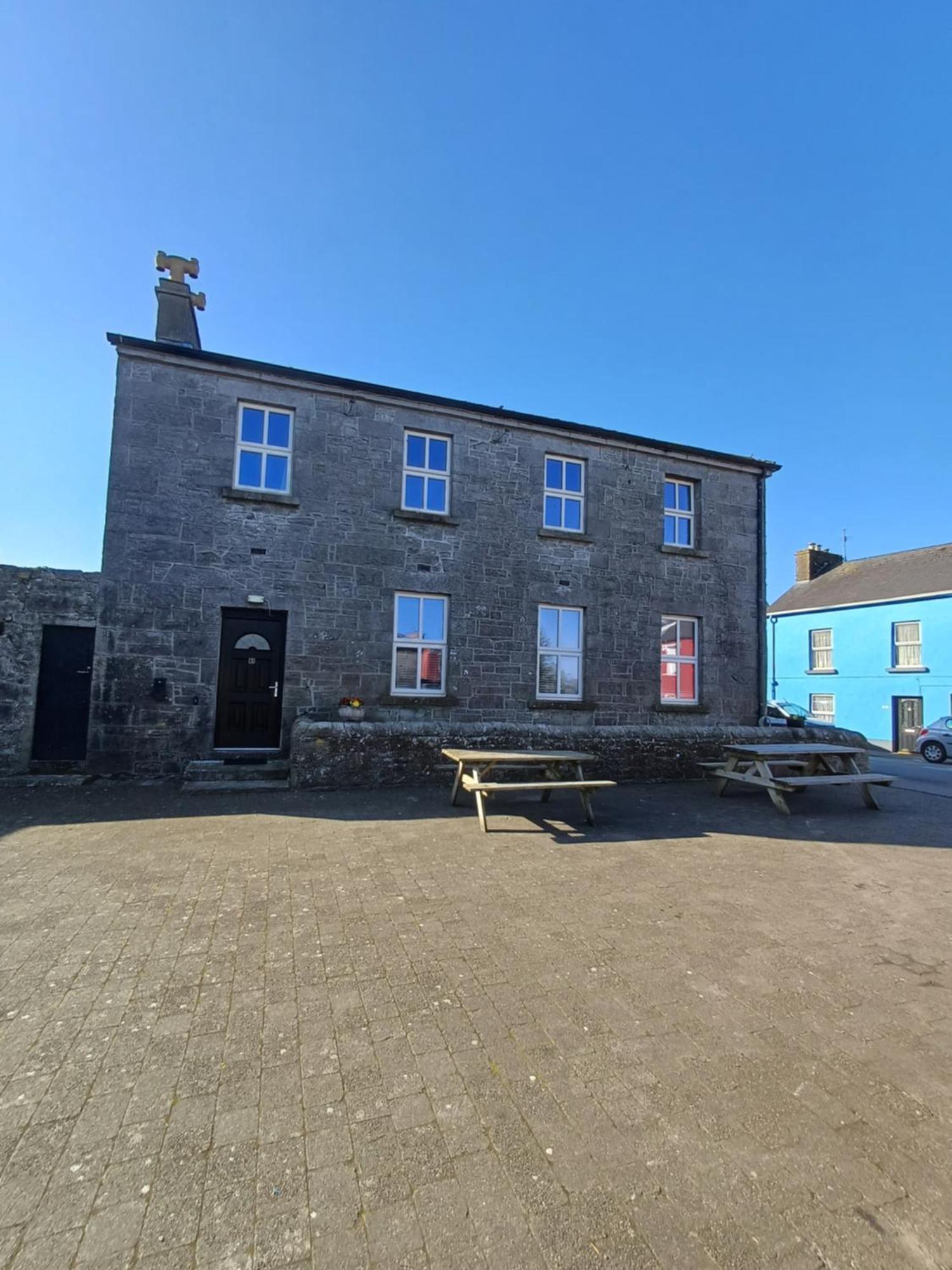 Clonbur House - Studio Village Apartment Galway Extérieur photo